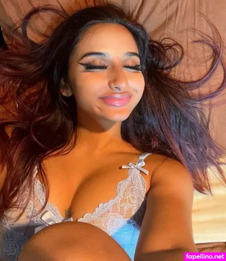 Sinnabonxo OnlyFans Thumbnail #htbolZb7MY