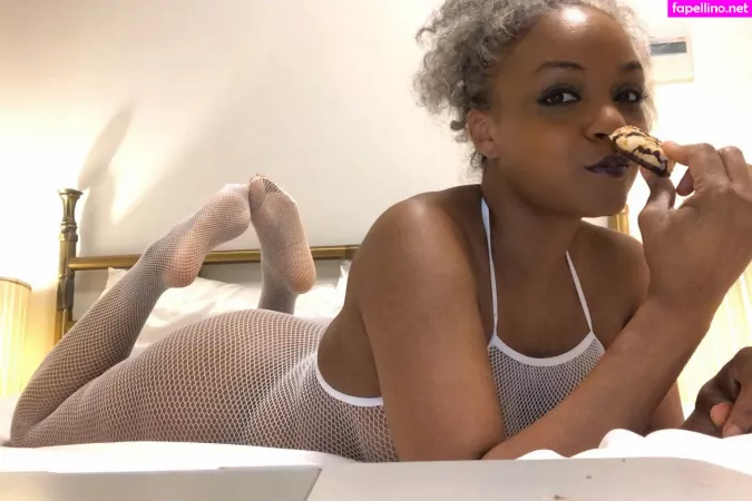 Sinnamon Love OnlyFans Thumbnail #3m3VIbWFbJ