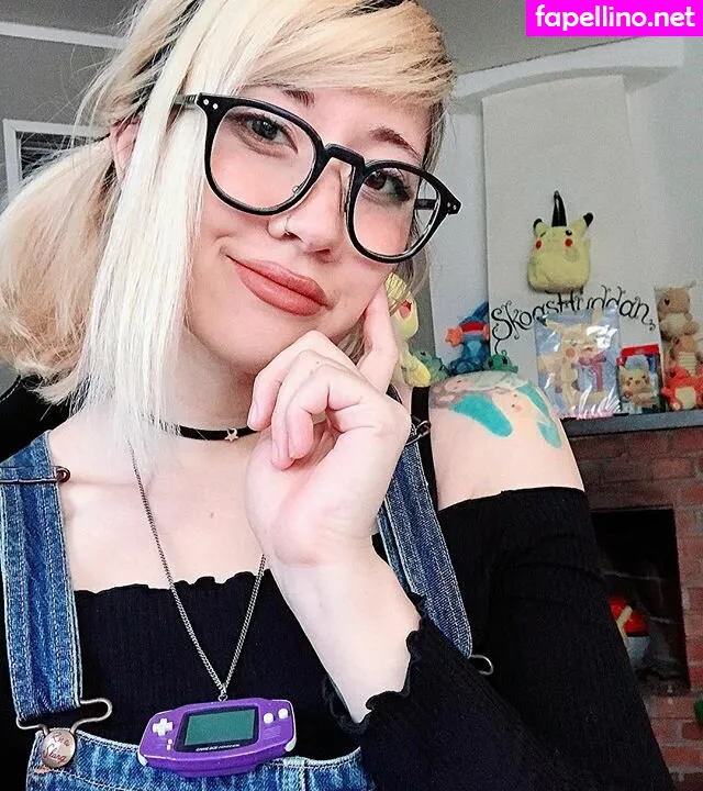 pikamonchu_ Nude Leaked OnlyFans Photo #IUlAwyt5xX