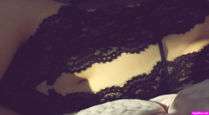 Sinply Me OnlyFans Thumbnail #BDW5nPTrXv