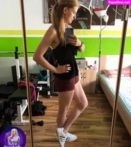 Sintica OnlyFans Thumbnail #VAzTiaRL36
