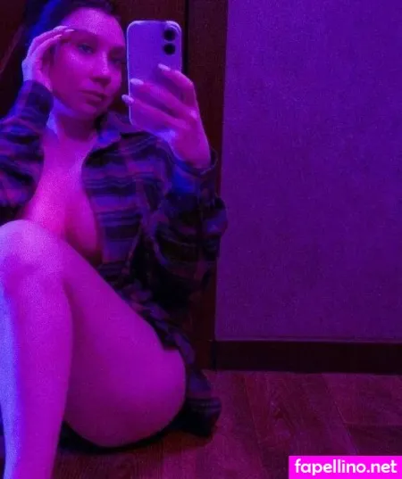 Sinysha OnlyFans Thumbnail #bL4BSzy4tc