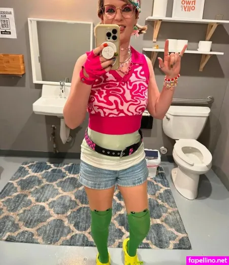 Siobhan Thompson OnlyFans Thumbnail #1jWMH5VaAK