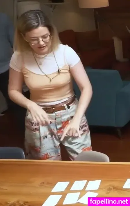 Siobhan Thompson OnlyFans Thumbnail #slg4He5dnh