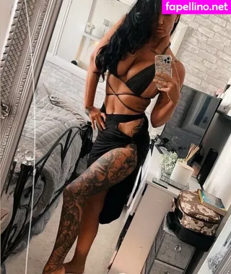 Siobhan Ward OnlyFans Thumbnail #2xnVpPFi1m