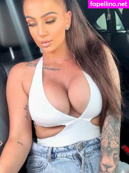 Siobhan Ward OnlyFans Thumbnail #3vy826VvgJ