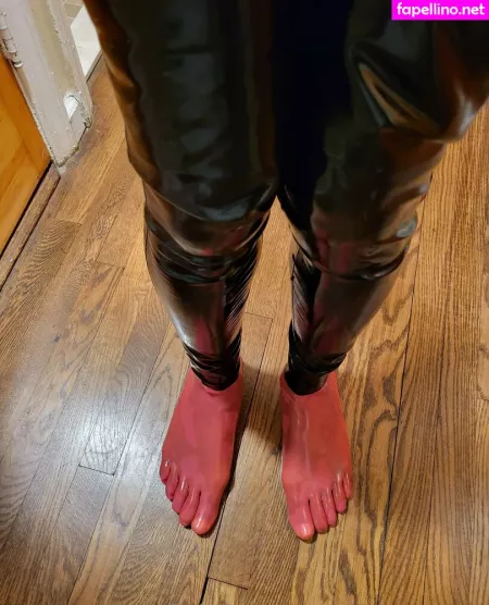 Sir Latexman OnlyFans Thumbnail #HZMsS6B4ty