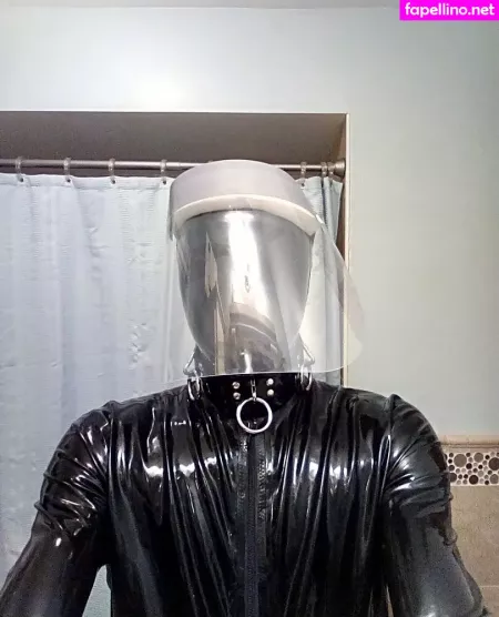 Sir Latexman OnlyFans Thumbnail #Itc8P5ASog