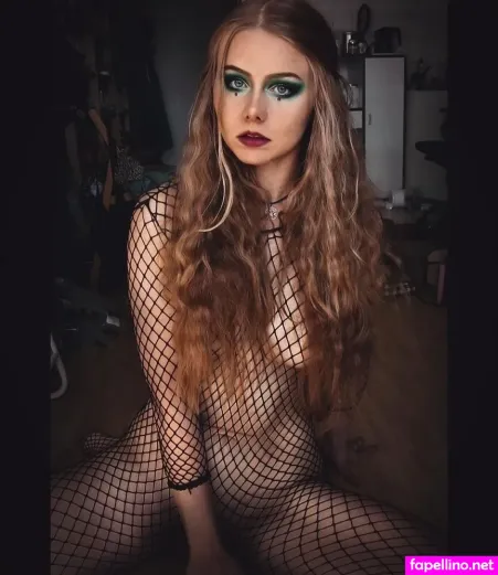 Sira Busch Omnomnomknusper OnlyFans Thumbnail #5QigBTr9PM