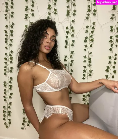 Sirena Marie OnlyFans Thumbnail #yAKk4oOnSm