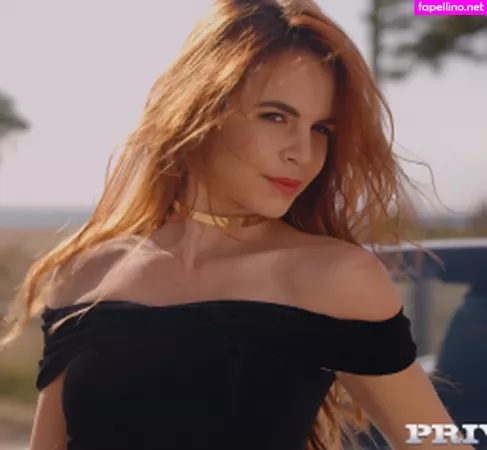 Sirena Milano OnlyFans Thumbnail #JsRQ0P6t1e