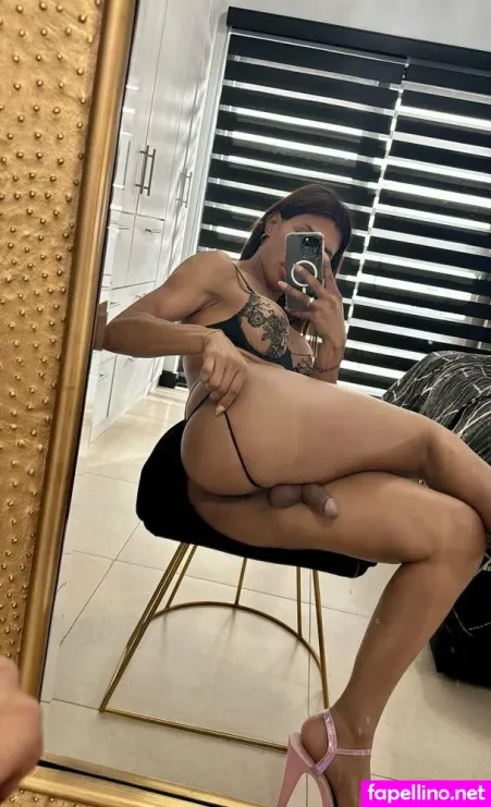 Sirenamorena91 OnlyFans Thumbnail #Tit0bxxcHV