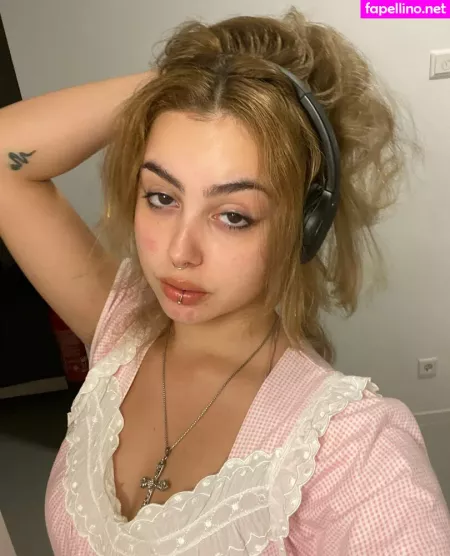 Sirenmiia OnlyFans Thumbnail #DtK4MYIT7l