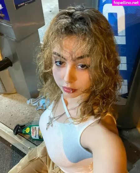 Sirenmiia OnlyFans Thumbnail #xpHdBV5Zo8