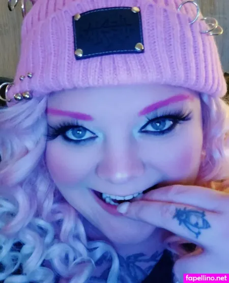 Sirenmoon666 OnlyFans Thumbnail #As9o0J2KL5