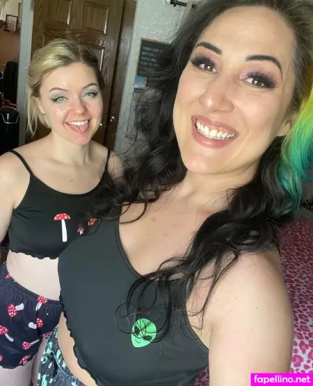 Sirenpaige OnlyFans Thumbnail #M4XcFFjRTN