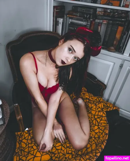 Sirensongcosplay OnlyFans Thumbnail #YPMUfTJ92d