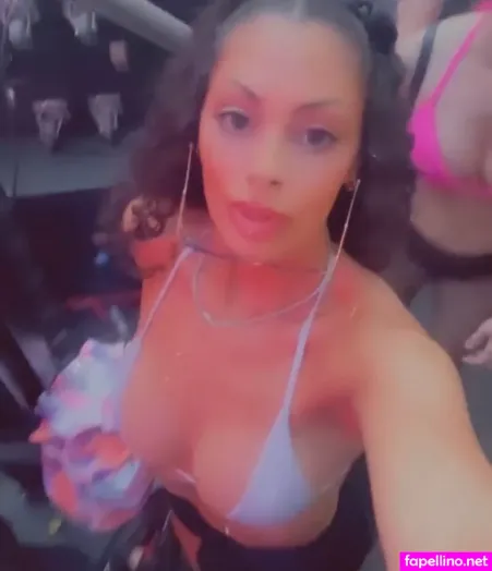 Siria Longo OnlyFans Thumbnail #wgzyAQN5Q5