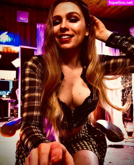 Sirililia OnlyFans Thumbnail #ApVY5EZrTA