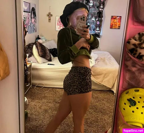 Sisialexiss OnlyFans Thumbnail #Nf3ZIFKa0L