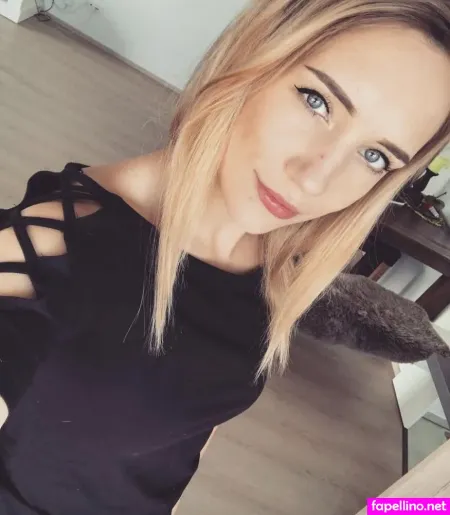 Sissor OnlyFans Thumbnail #TLMBiZZgC1