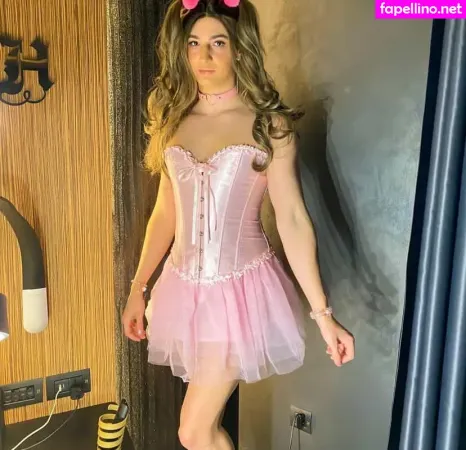 Sissy Bella OnlyFans Thumbnail #7OUNN3LUjr