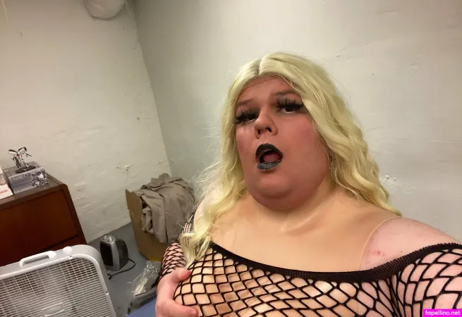 Sissy Erika001 OnlyFans Thumbnail #nb6Beavl7u