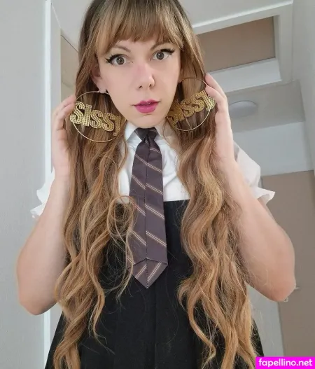 Sissy Joyce OnlyFans Thumbnail #ia4F0LHkFM