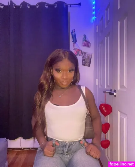 Sissy Serayah OnlyFans Thumbnail #89iYdHO4MY