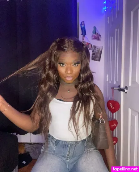 Sissy Serayah OnlyFans Thumbnail #XURHpMEyxB