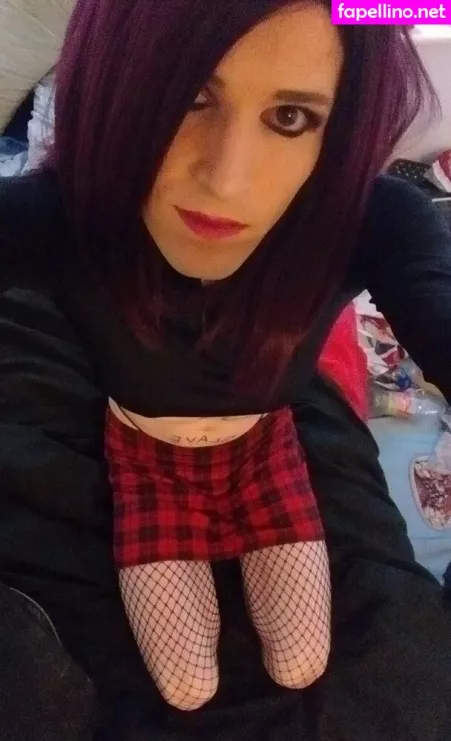 Sissybritneyuk1990 OnlyFans Thumbnail #MMbml0WJck
