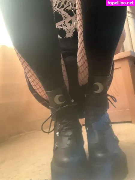 Sissypropertyuk OnlyFans Thumbnail #VTWwVCvemW