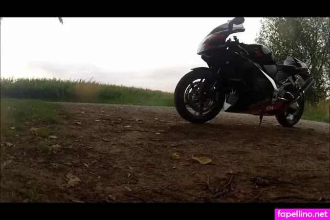 Siva Aprilia OnlyFans Thumbnail #jEvjYvr0Kz