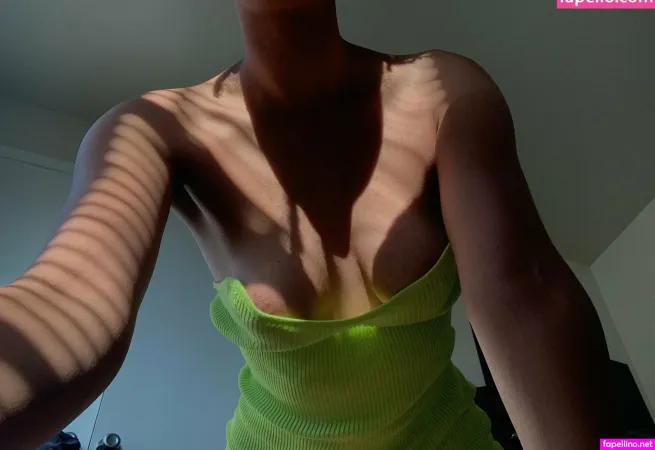 Sixninewanna69 OnlyFans Thumbnail #NFTFi9sOaR