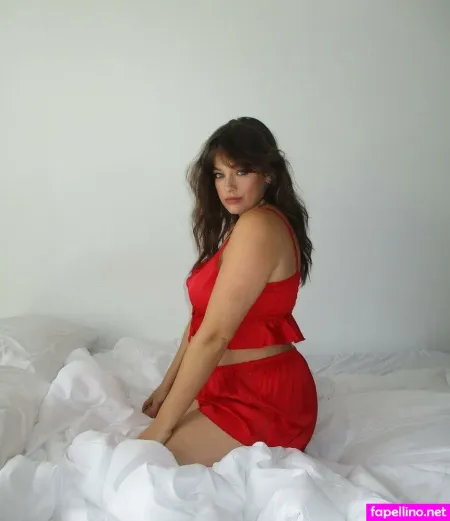 Sixtinerouyre OnlyFans Thumbnail #CoAdkbCyC0