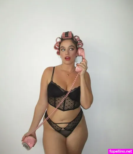 Sixtinerouyre OnlyFans Thumbnail #tMgJ8pPdDw