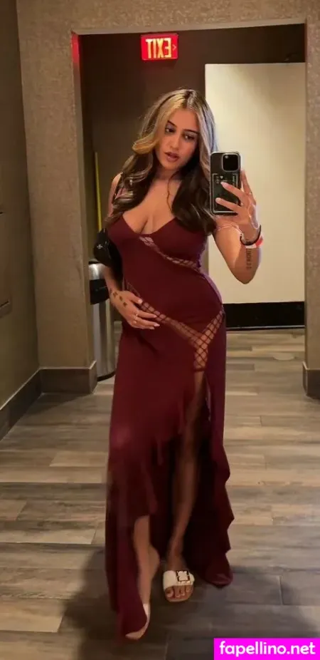 Siya Vyas OnlyFans Thumbnail #A3Bx84dfZQ