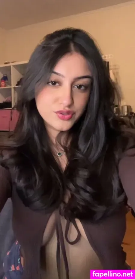 Siya Vyas OnlyFans Thumbnail #eYrYHMSttj