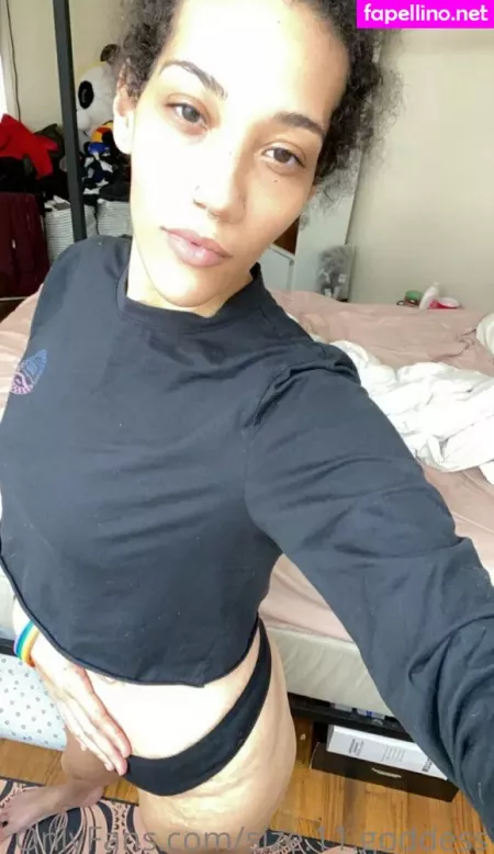 Size 11 Goddess OnlyFans Thumbnail #StUE6mwsu4