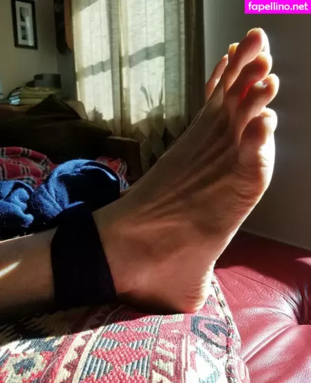 Size16feet OnlyFans Thumbnail #9zoB3c8UaO