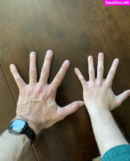 Size16feet OnlyFans Thumbnail #MD8OIQK2Wg