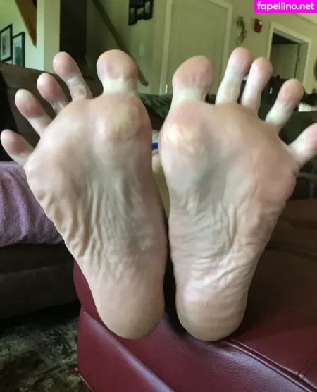 Size16feet OnlyFans Thumbnail #bbixFqYRN9