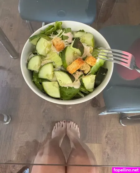 Sizzlesarah OnlyFans Thumbnail #RErkLAZxQA