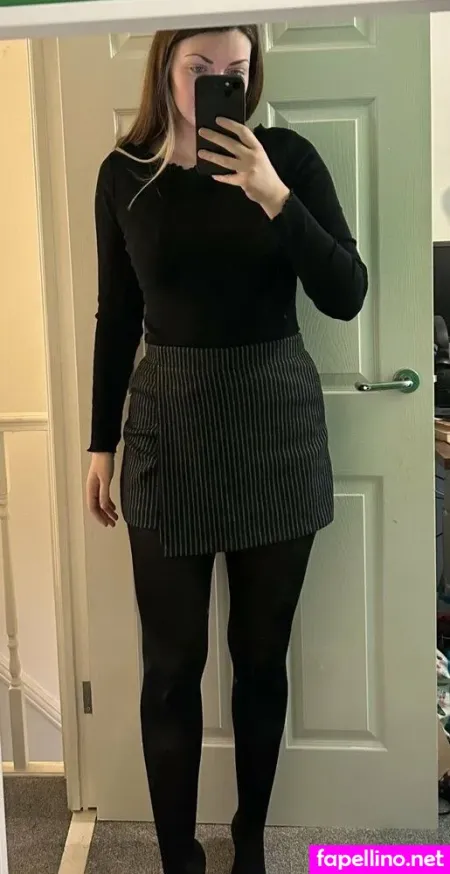 Sizzsarz OnlyFans Thumbnail #HYT6Ns4o3v