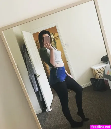 Sizzsarz OnlyFans Thumbnail #rmbbQlE6Ox