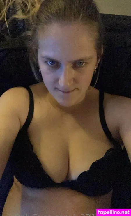 Sjenerteida OnlyFans Thumbnail #DAjLkXyPmC