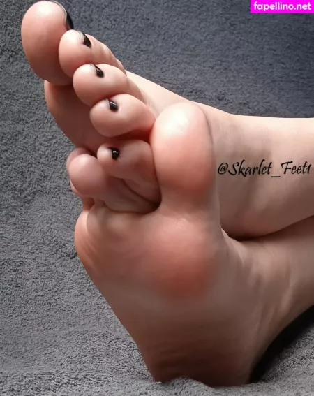 Skarlet Feet1 OnlyFans Thumbnail #NX55BPOgAl