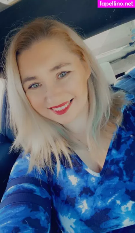 Skarlett Ivy OnlyFans Thumbnail #P7V0XK1usr