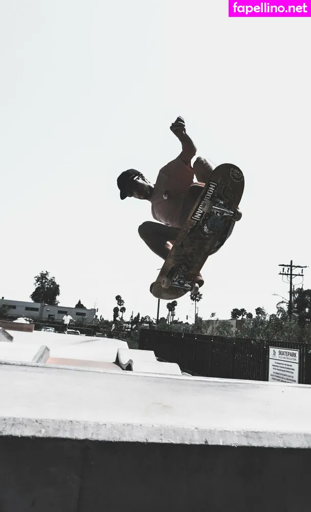 skaterrboi, skaterrboyy20 Nude Leaked OnlyFans Photo #0OgvXCOCFL