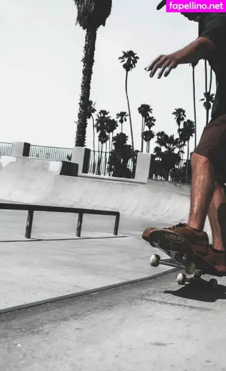 Skaterrboi OnlyFans Thumbnail #G2mPhDyQK9